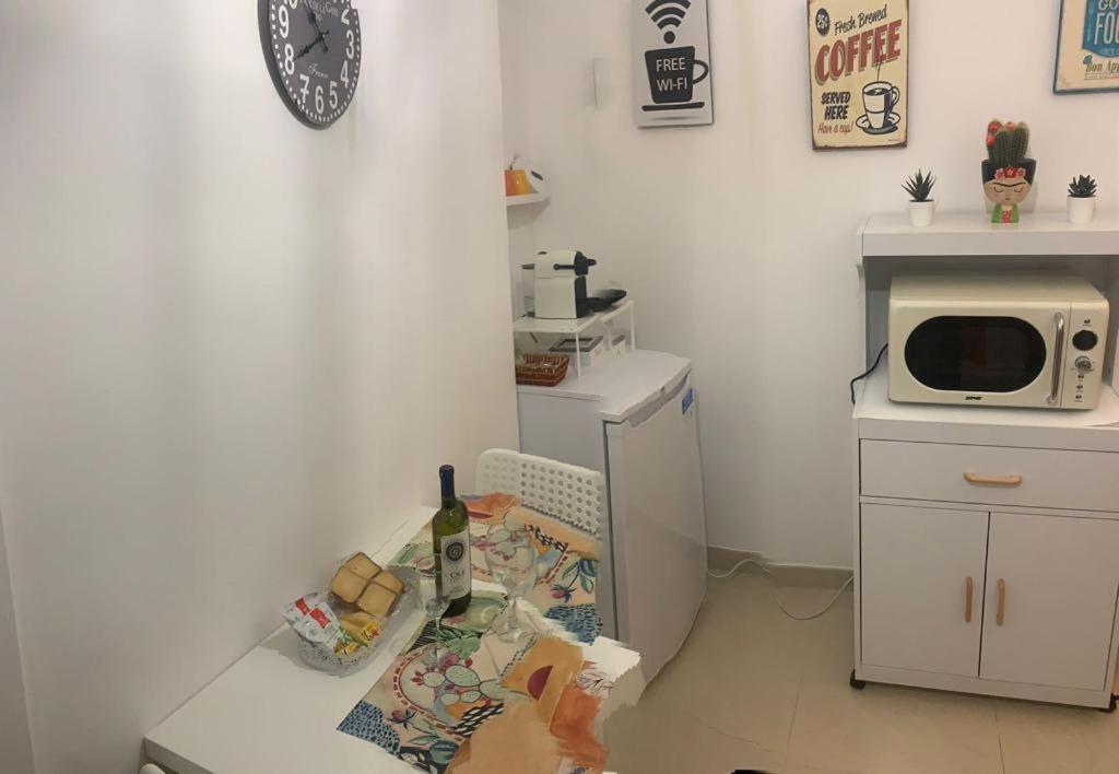 バーリMameli Houseアパートメント エクステリア 写真